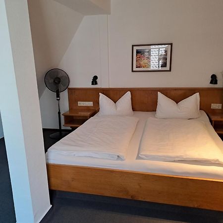 Stadthotel Waldhorn Kirchheim unter Teck Ngoại thất bức ảnh