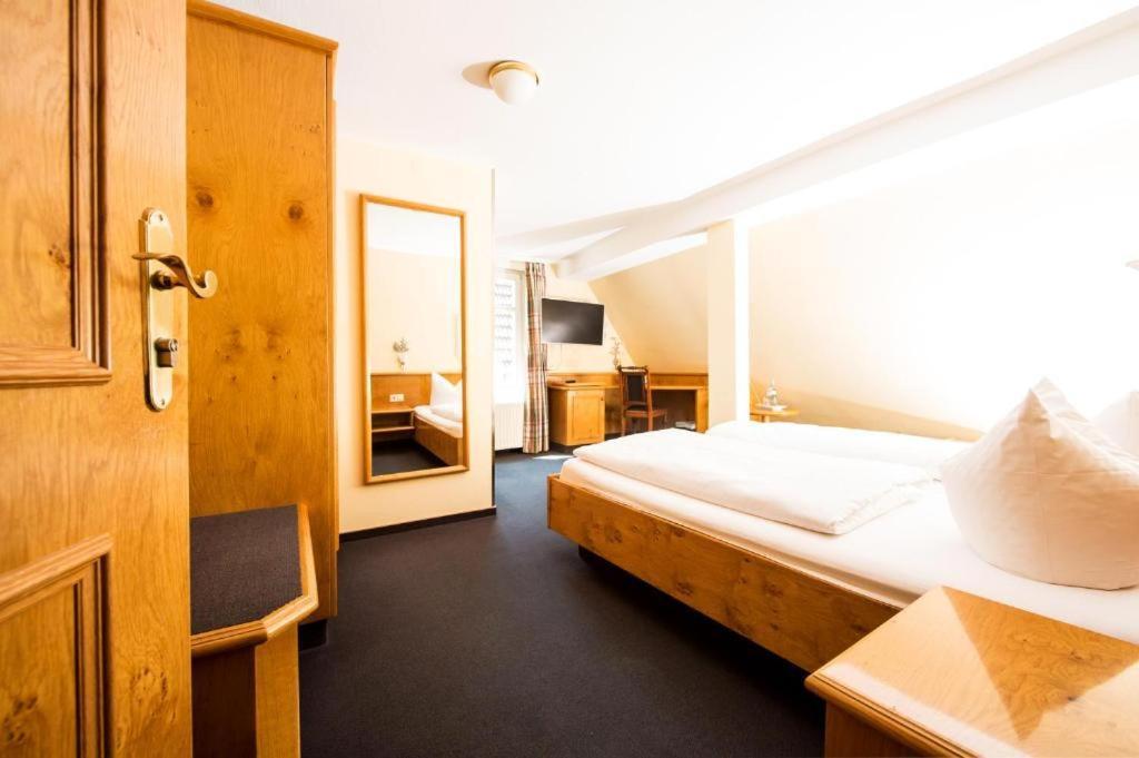 Stadthotel Waldhorn Kirchheim unter Teck Ngoại thất bức ảnh